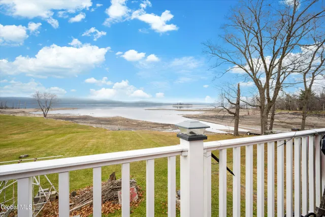 $799,900 | 121 Friendship Drive, Broadalbin, NY 12025