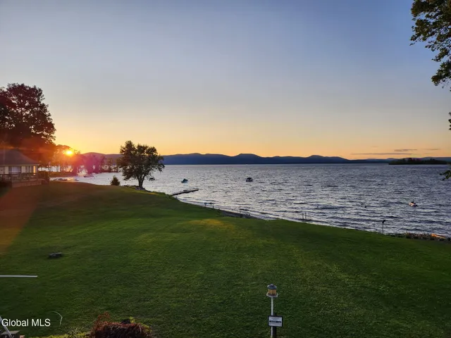 $799,900 | 121 Friendship Drive, Broadalbin, NY 12025