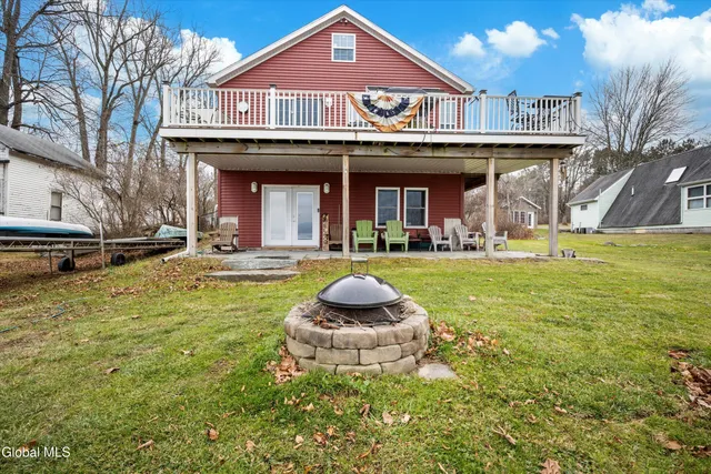 $799,900 | 121 Friendship Drive, Broadalbin, NY 12025