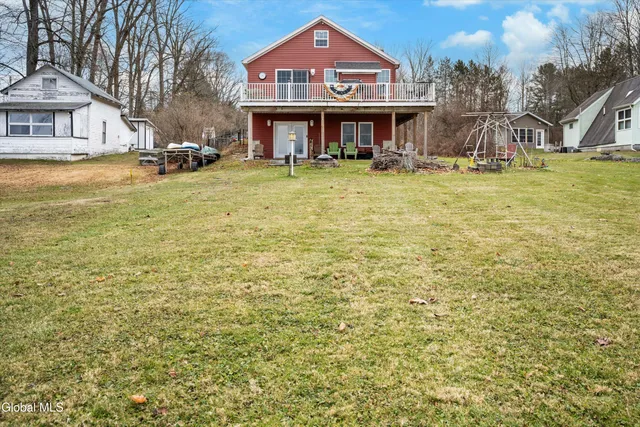 $799,900 | 121 Friendship Drive, Broadalbin, NY 12025