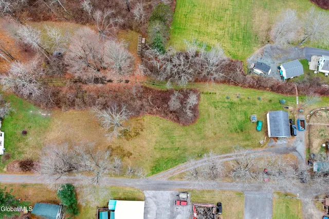 $799,900 | 121 Friendship Drive, Broadalbin, NY 12025