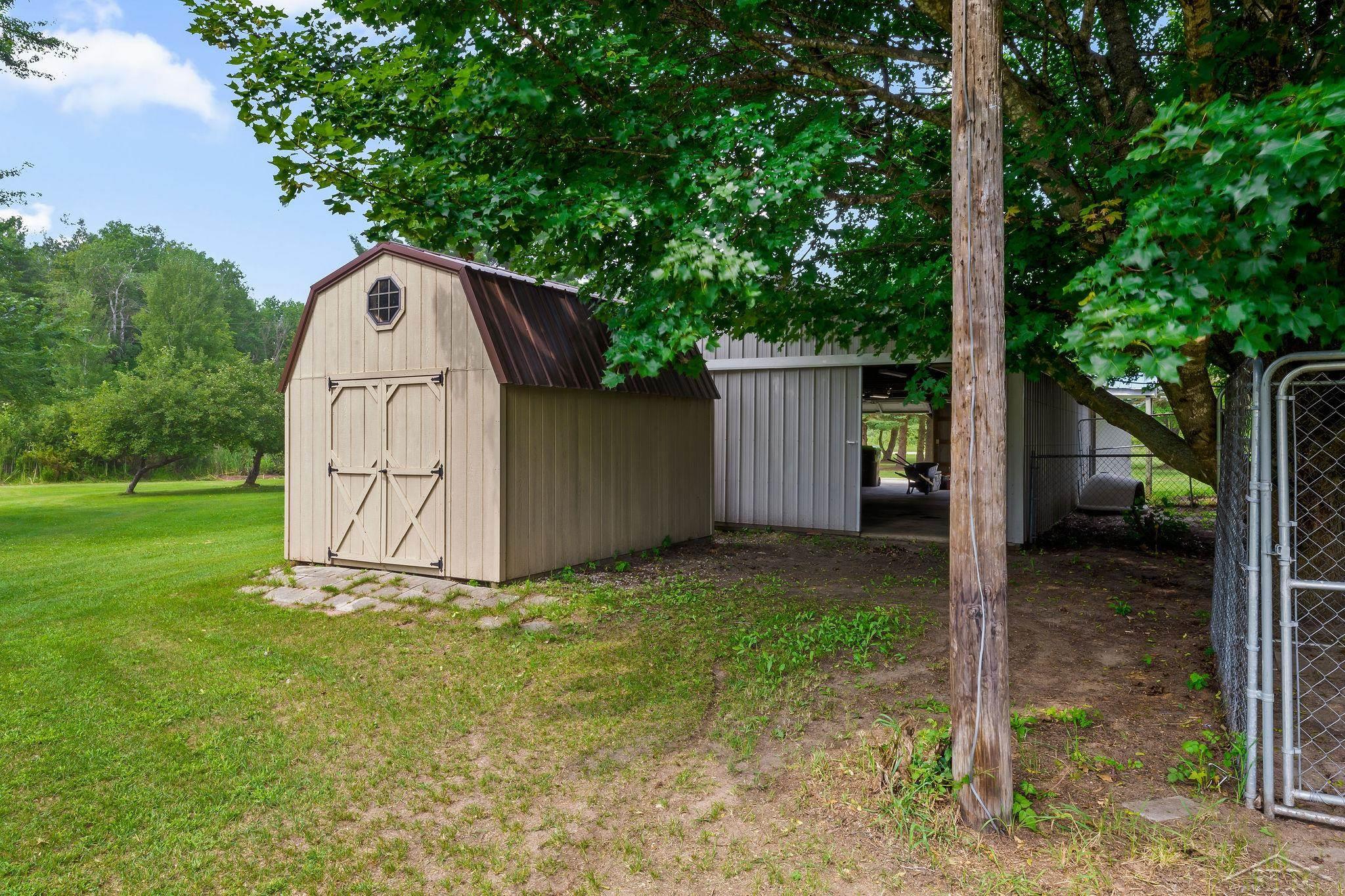 6178 Meredith Grade Road Harrison, MI 48625 - Photo 42 of 54 50218740-ca7027e1-4fb7-4d1f-b463-63d123adb243.JPG