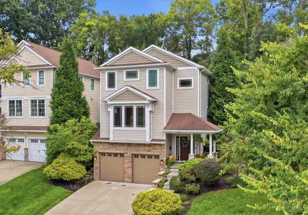 $874,900 | 608 Rushton Road, Cincinnati, OH 45226