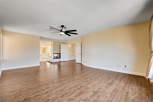 $3,950 | 2707 Mallard Landing Avenue, Henderson, NV 89074