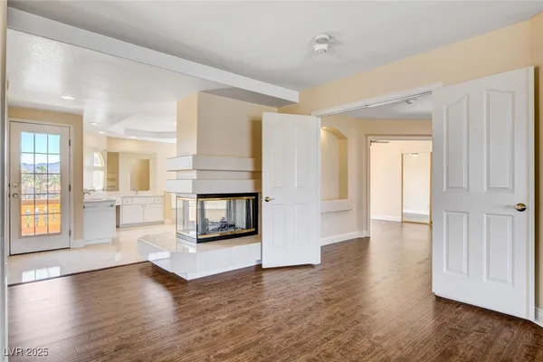 $3,950 | 2707 Mallard Landing Avenue, Henderson, NV 89074