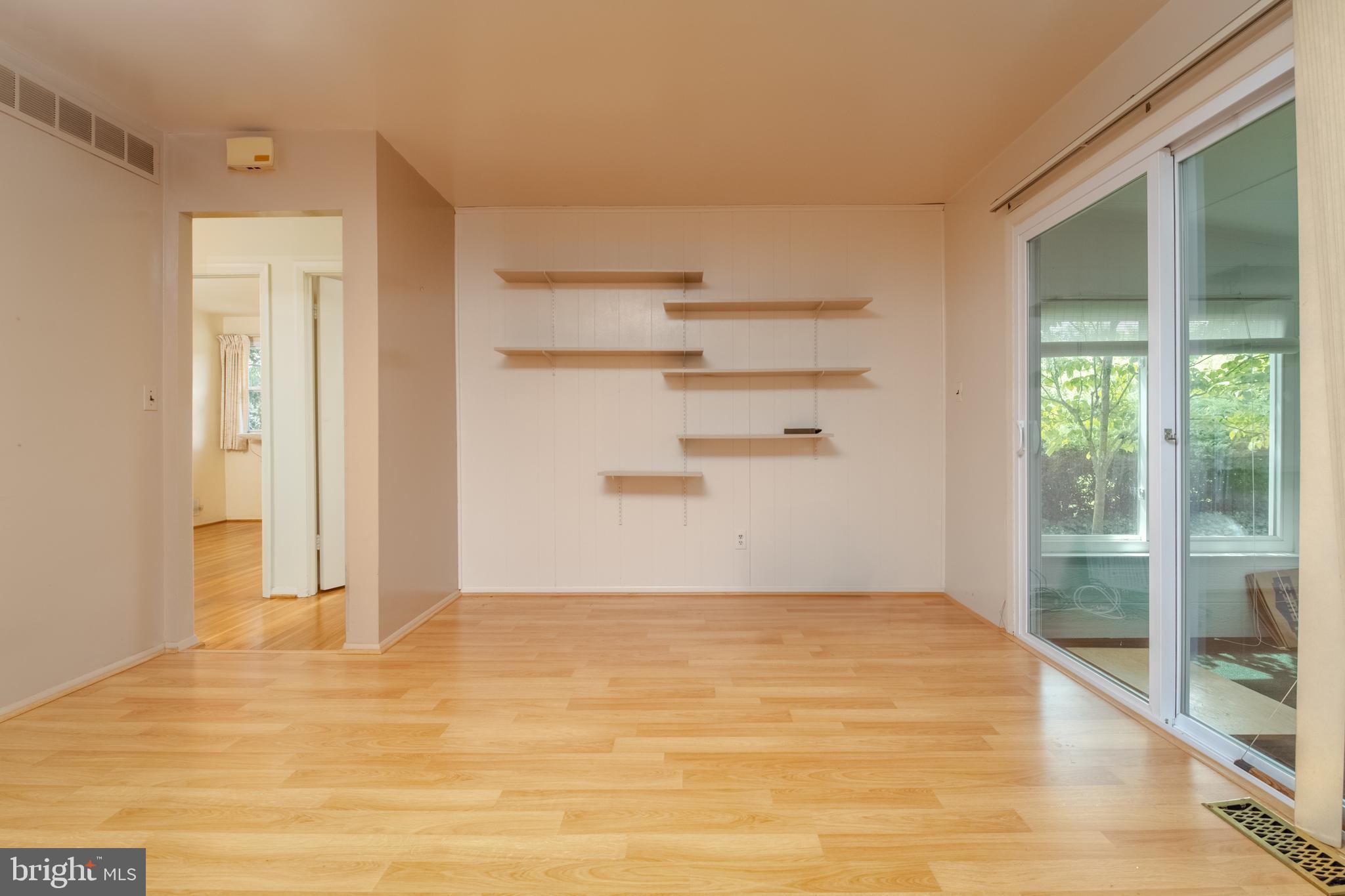 8904 Parlo Road Nottingham, MD 21236 - Photo 11 of 48 Dining room