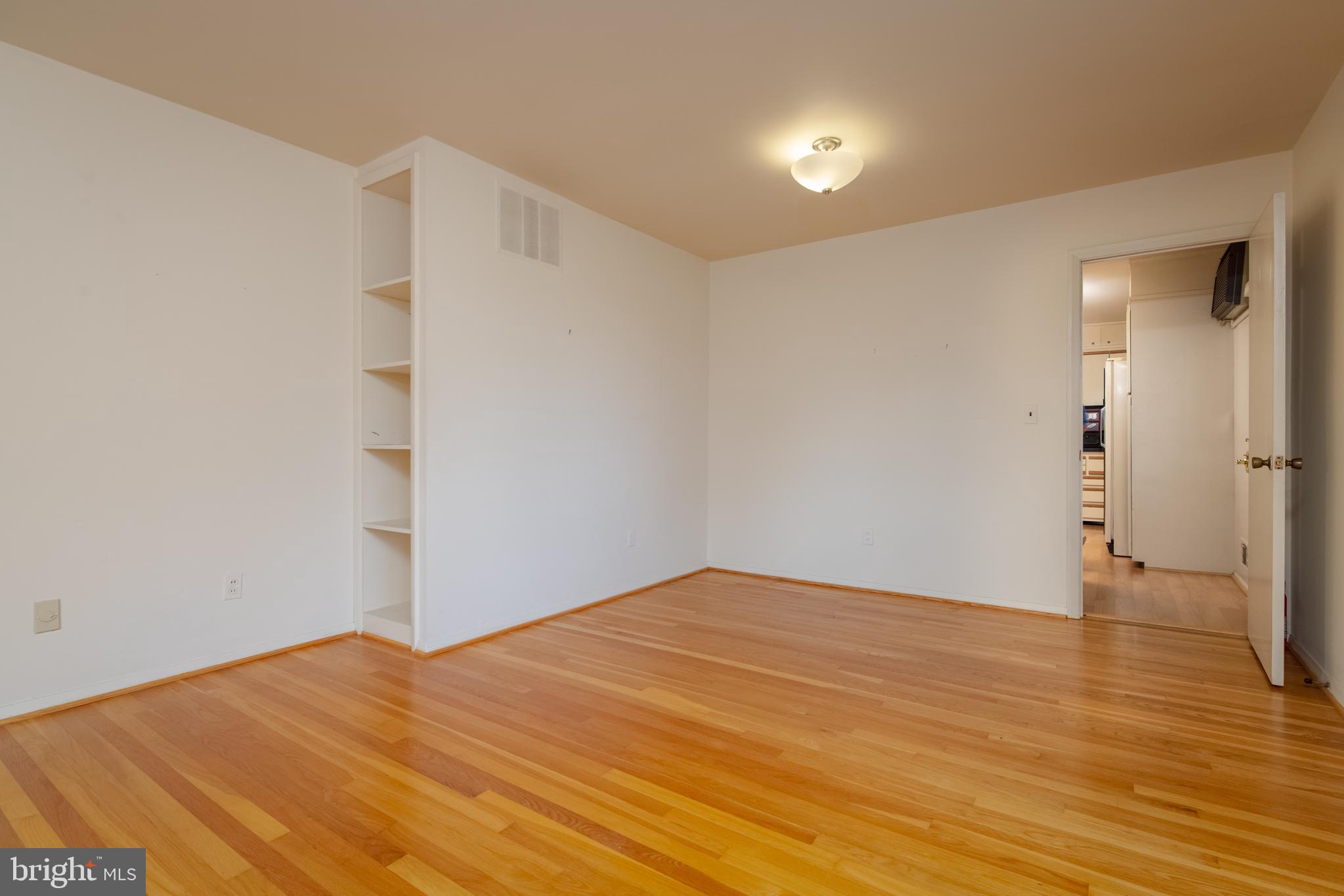 8904 Parlo Road Nottingham, MD 21236 - Photo 9 of 48