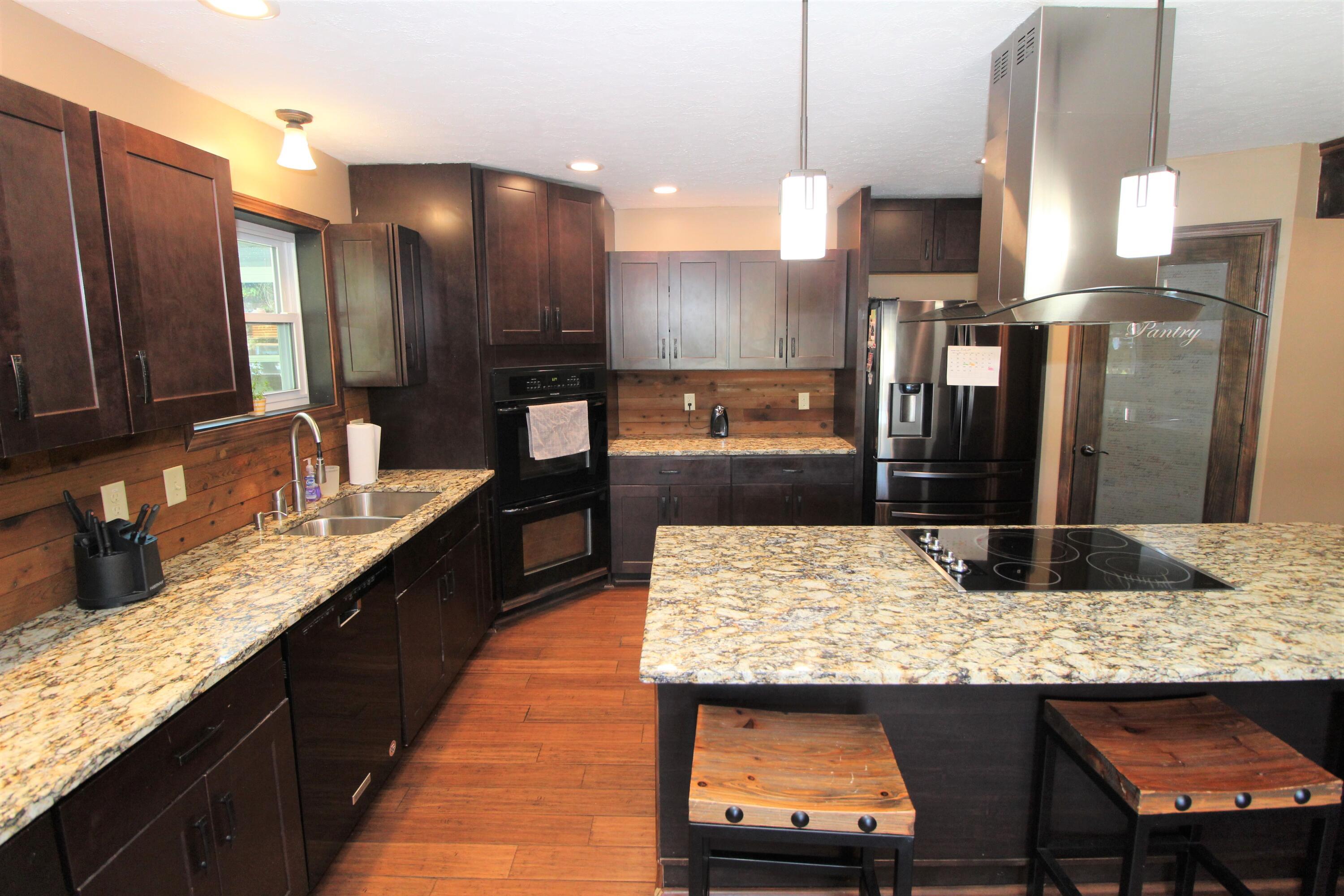 13820 Center Village Road Galena, OH 43021 - Photo 23 of 60 Kitchen