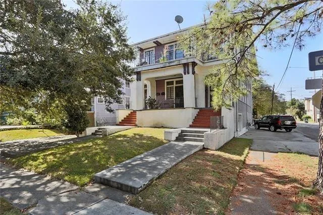 $2,200 | 8238 Sycamore Street, New Orleans, LA 70118