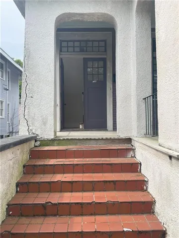 $2,200 | 8238 Sycamore Street, New Orleans, LA 70118