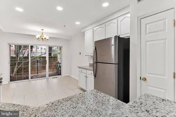 $549,000 | 1520 Northern Neck Drive, Unit 101, Vienna, VA 22182