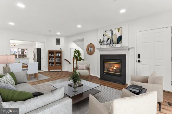 $549,000 | 1520 Northern Neck Drive, Unit 101, Vienna, VA 22182