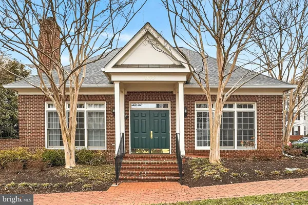 $549,000 | 1520 Northern Neck Drive, Unit 101, Vienna, VA 22182