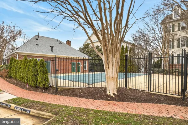 $549,000 | 1520 Northern Neck Drive, Unit 101, Vienna, VA 22182