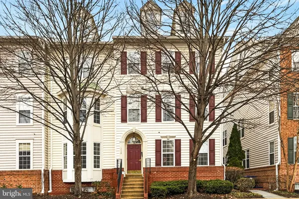 $549,000 | 1520 Northern Neck Drive, Unit 101, Vienna, VA 22182