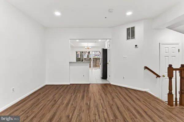 $549,000 | 1520 Northern Neck Drive, Unit 101, Vienna, VA 22182
