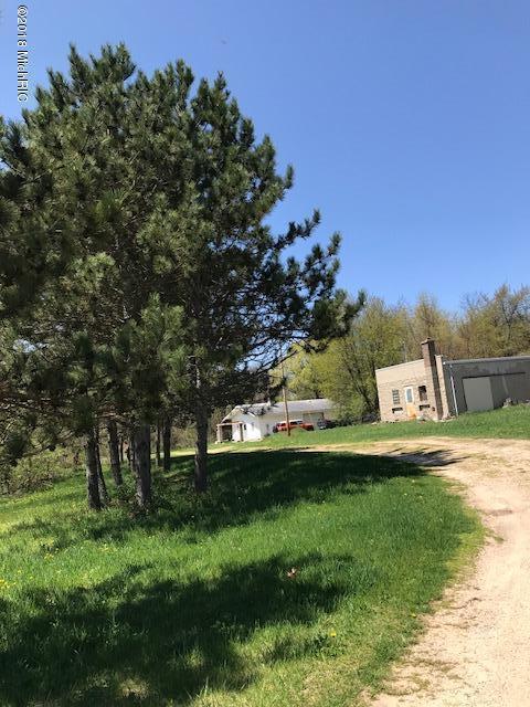 7085 Territorial Road Benton Harbor, MI 49022 - Photo 16 of 18 IMG_2979