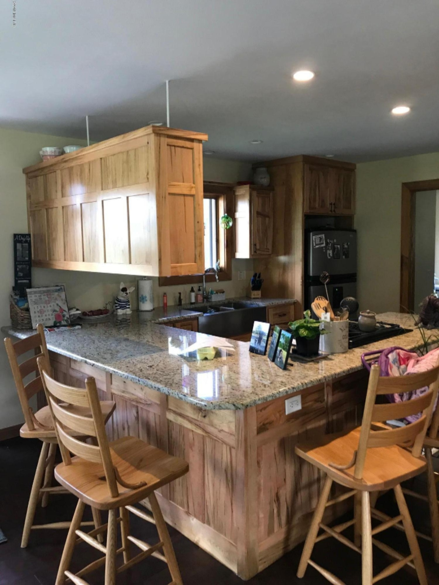 7085 Territorial Road Benton Harbor, MI 49022 - Photo 2 of 18 IMG_3006