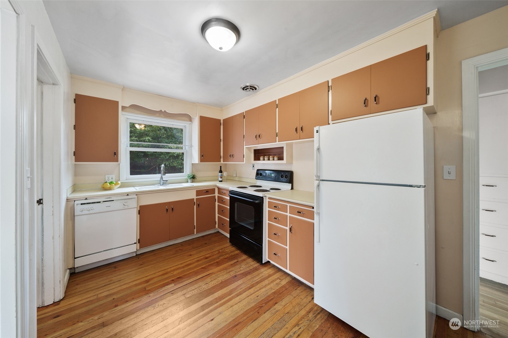 3135 Maringo Road Southeast Olympia, WA 98501 - Photo 10 of 25 Gallery Image 10