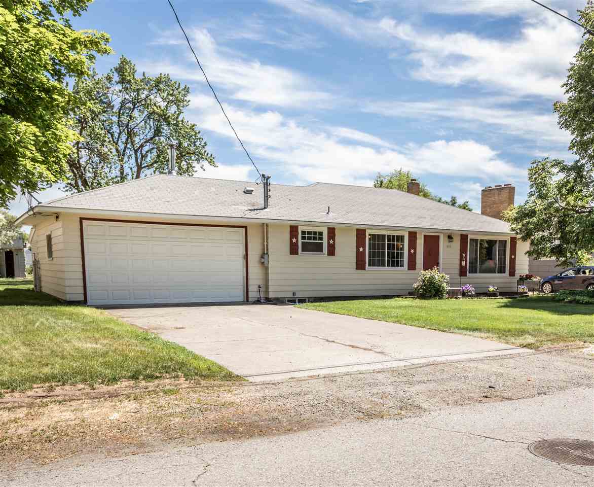 1418 North Woodruff Road Spokane Valley, WA 99206 - Photo 2 of 32