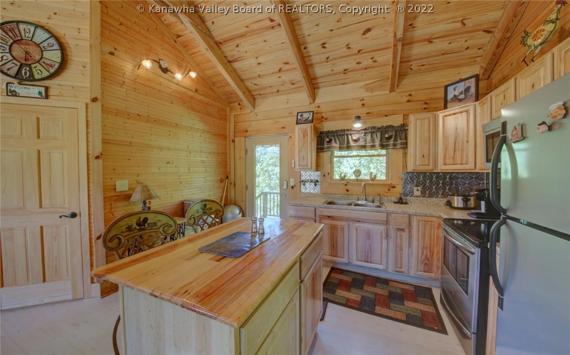 112 Cicerone Road Charleston, WV 25320 - Photo 7 of 30 Gallery Image 7