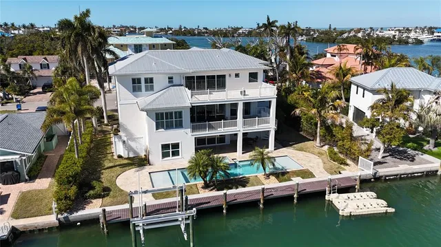 $5,795,000 | 529 77th Street, Holmes Beach, FL 34217