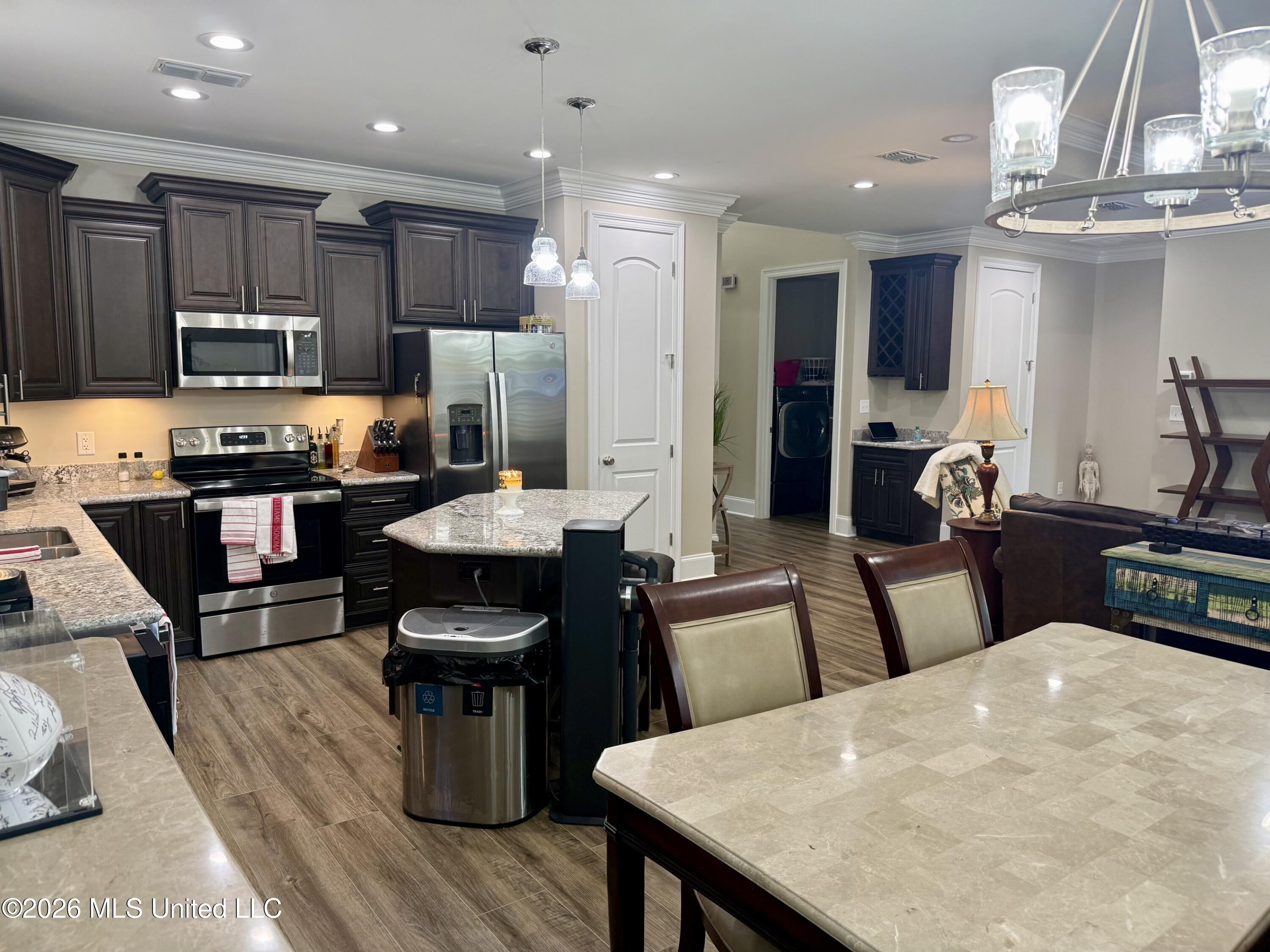 886 Maili Place Diamondhead, MS 39525 - Photo 6 of 27 m 2