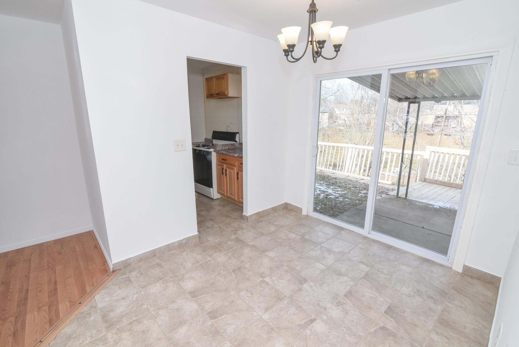 116 Raintree Road Florence, KY 41042 - Photo 7 of 25 Gallery Image 7