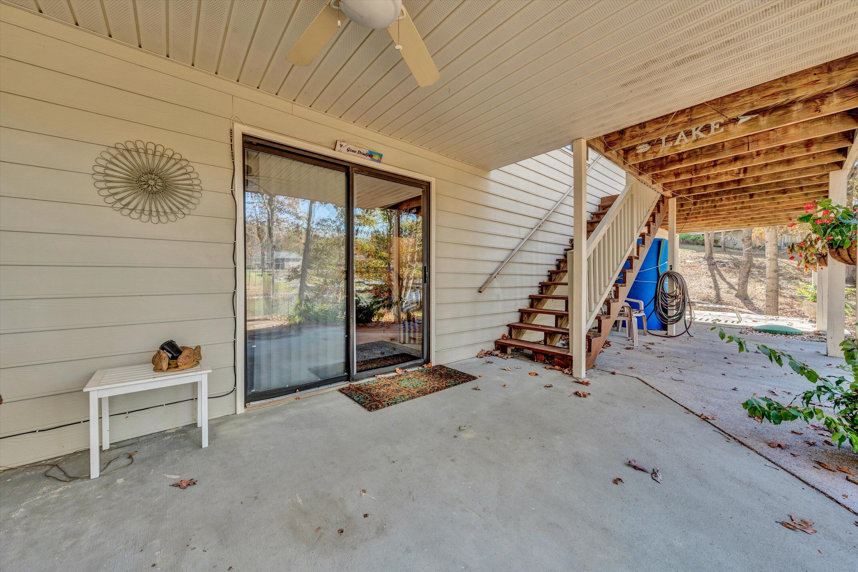 797 Oldfield Road Moneta, VA 24121 - Photo 28 of 35 797 Oldfield Road (33)