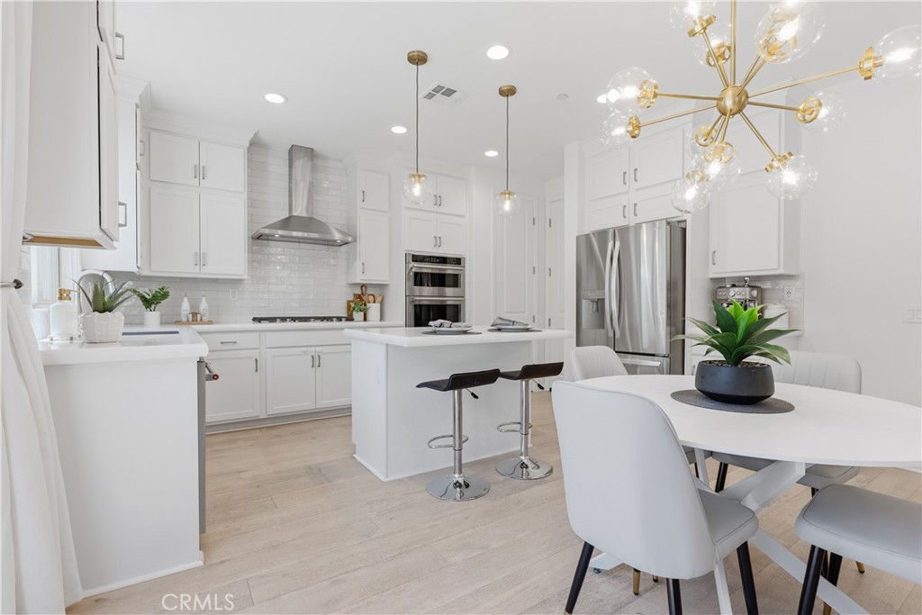 3482 Ivy Way Rancho Mission Viejo, CA 92694 - Photo 11 of 54 Dining Room/Kitchen