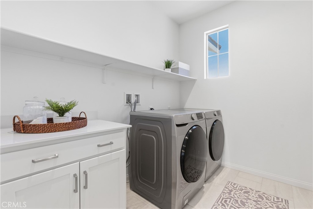 3482 Ivy Way Rancho Mission Viejo, CA 92694 - Photo 19 of 54 Laundry Room