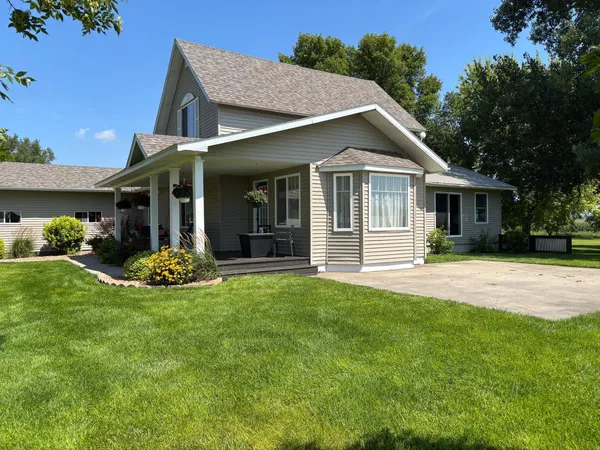 $469,900 | 15304 County Road 11, Herman, MN 56248