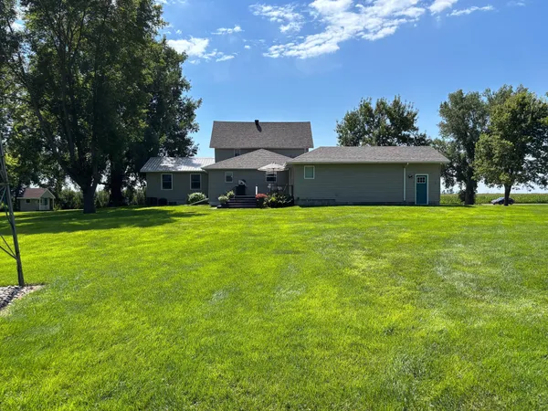 $469,900 | 15304 County Road 11, Herman, MN 56248