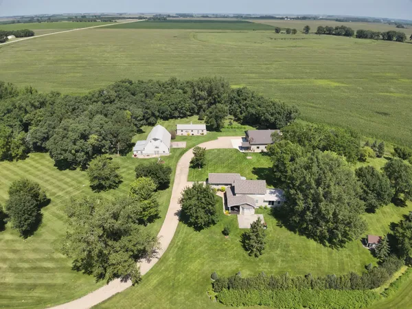 $469,900 | 15304 County Road 11, Herman, MN 56248