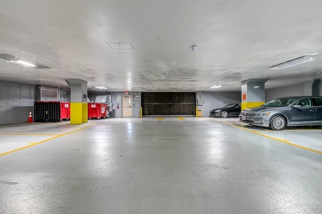 a view of a livingroom with furniture