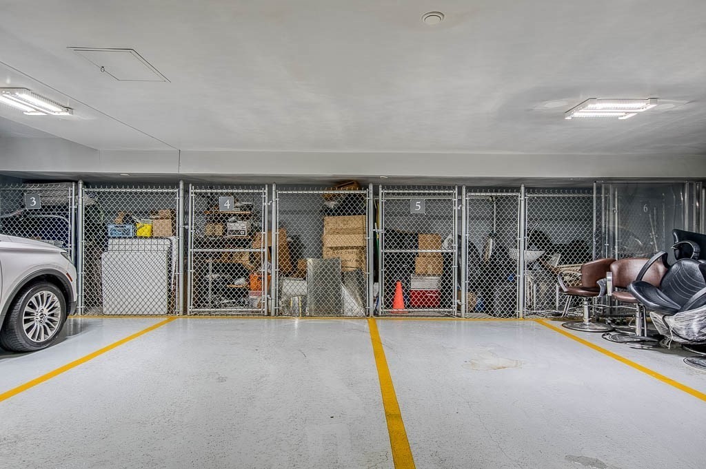 446 Belgrade Avenue, Unit 208 Boston, MA 02132 - Photo 13 of 36 a view of a livingroom with furniture