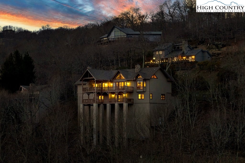 504 Fox Run Road Banner Elk, NC 28604 - Photo 3 of 49 Gallery Image 3