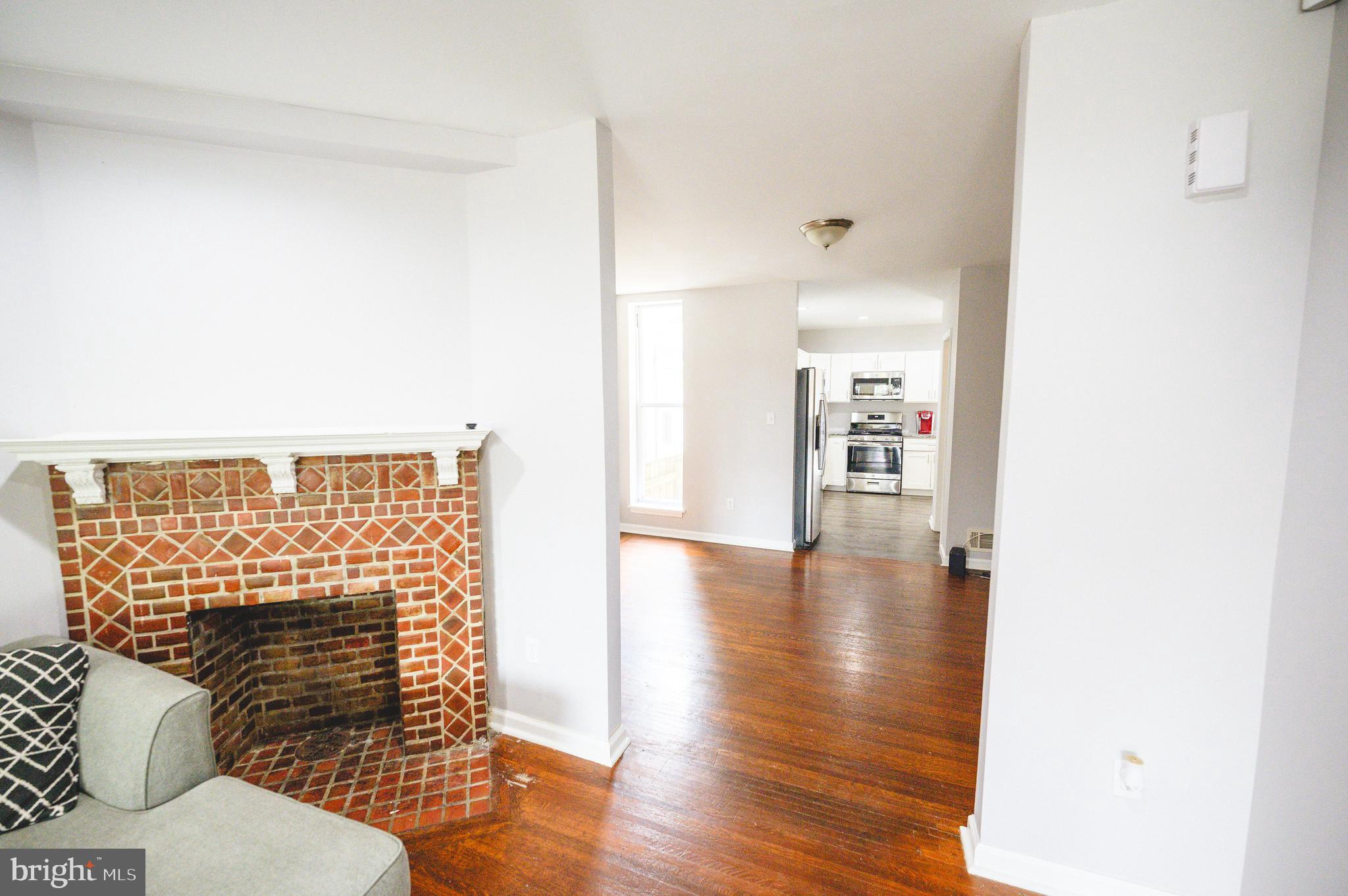 6032 Walnut Street Philadelphia, PA 19139 - Photo 8 of 36 Living Room