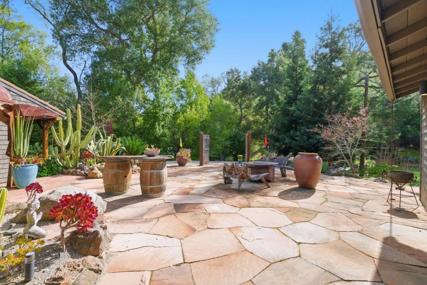 13651 Pierce Road Saratoga, CA 95070 - Photo 9 of 53