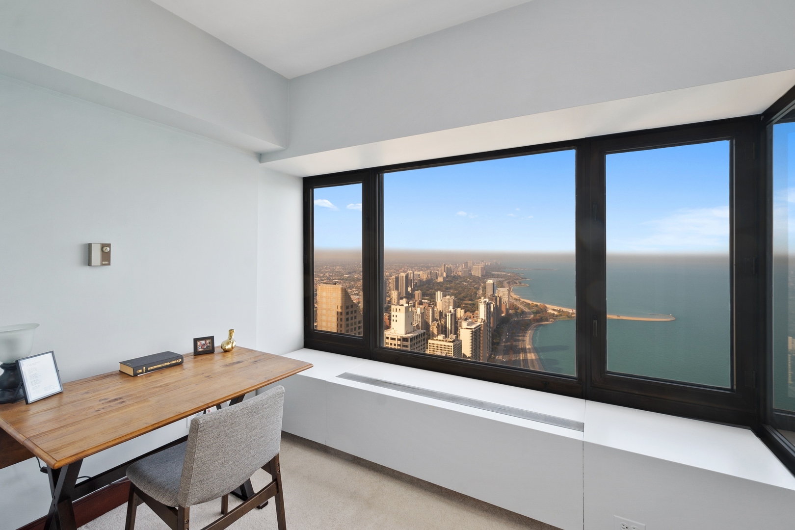 175 East Delaware Place, Unit 6107 Chicago, IL 60611 - Photo 7 of 18