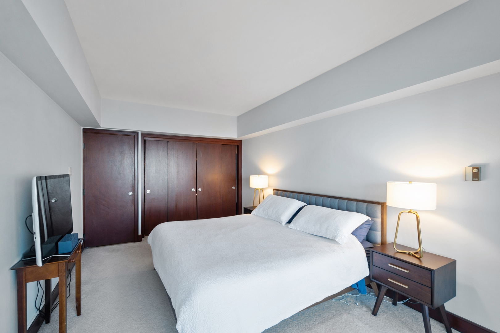 175 East Delaware Place, Unit 6107 Chicago, IL 60611 - Photo 9 of 18