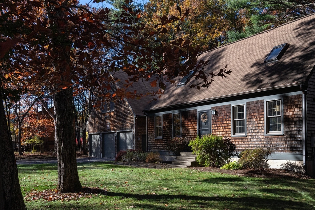 5 June Street Pepperell, MA 01463 - Photo 31 of 31 a front view of a house with a yard