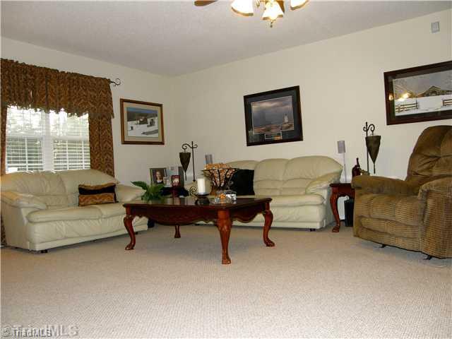 3038 Hoover Hill Road Trinity, NC 27370 - Photo 4 of 12 Living Room.