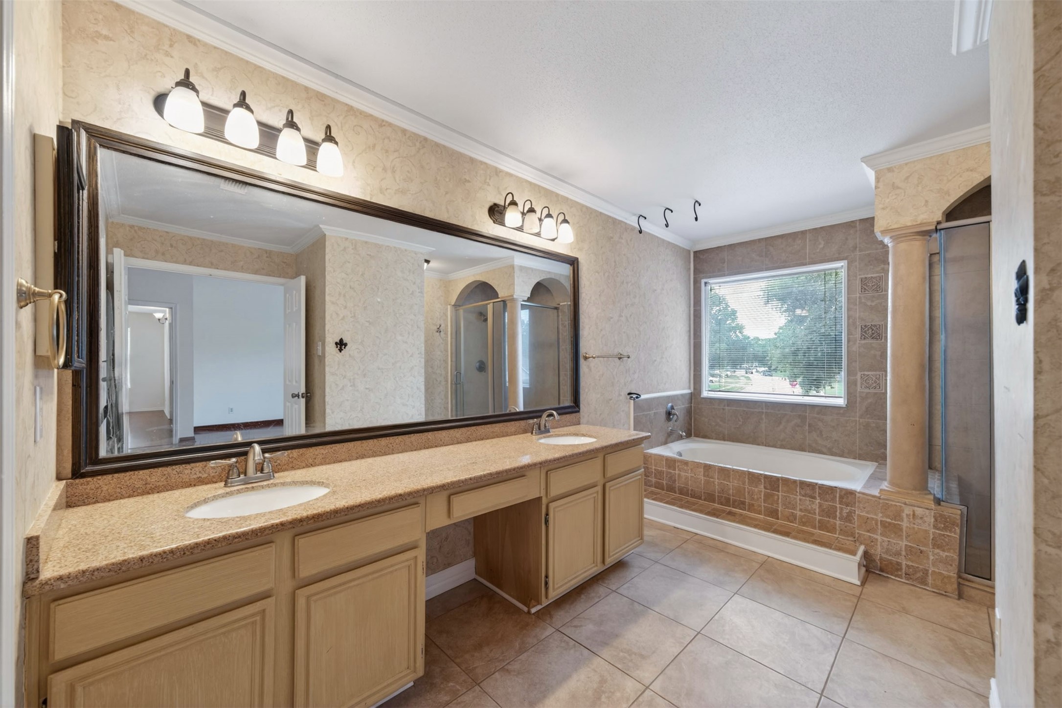 9414 Calwood Circle Spring, TX 77379 - Photo 40 of 49 Main Bathroom