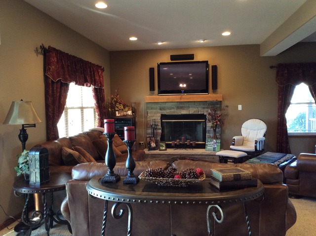 2076 Wiley Ridge Road Kankakee, IL 60901 - Photo 6 of 25 a living room with furniture and a fireplace