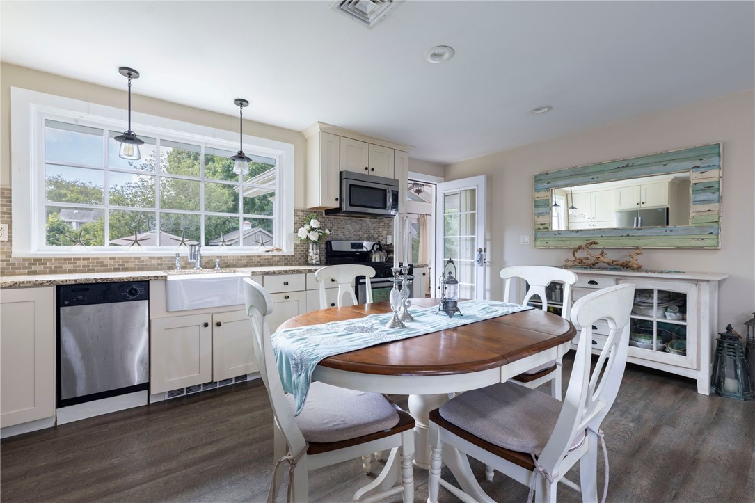 73 Upper Highland Road Charlestown, RI 02813 - Photo 12 of 43