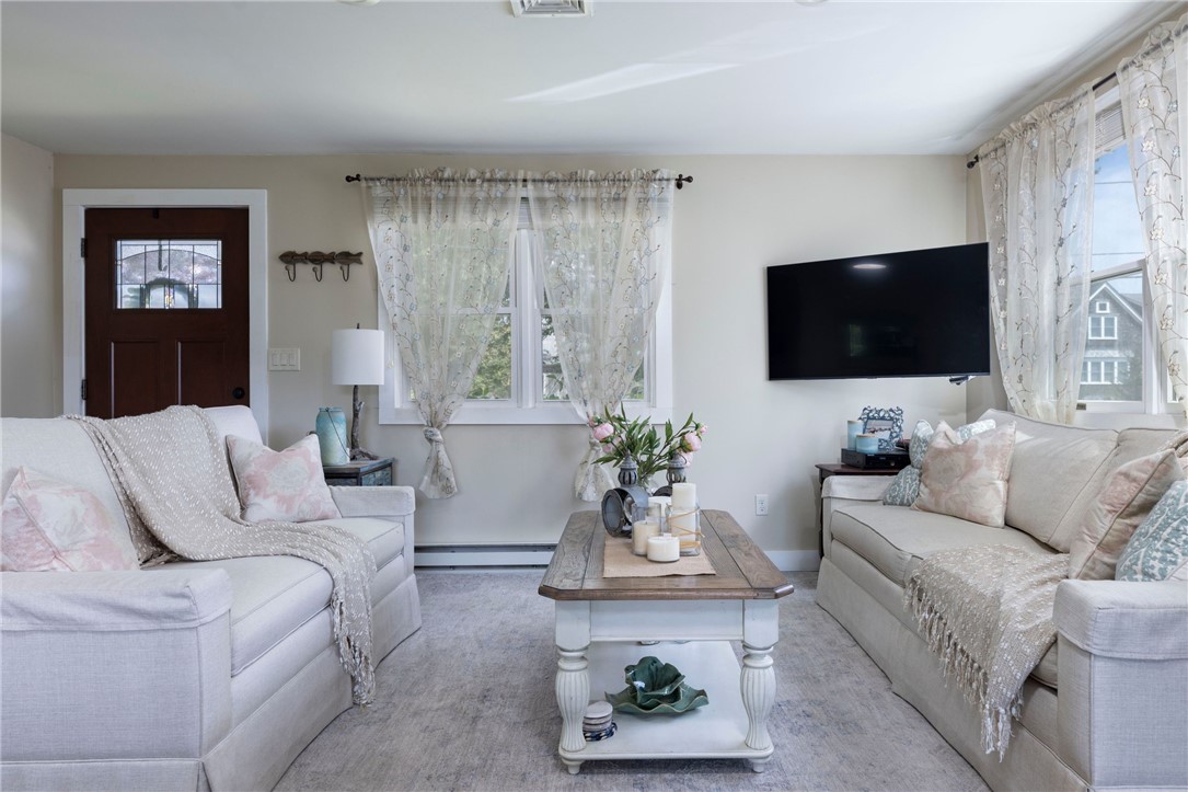 73 Upper Highland Road Charlestown, RI 02813 - Photo 14 of 43