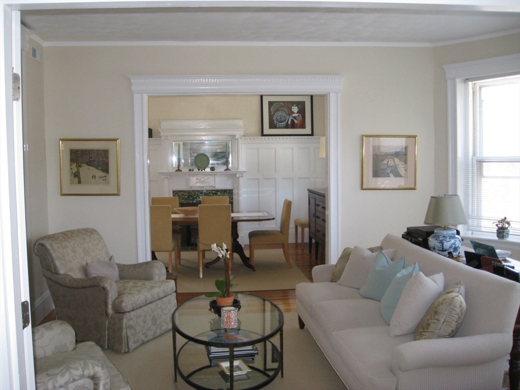 12 Kilsyth Road, Unit 3A Brookline, MA 02445 - Photo 7 of 9