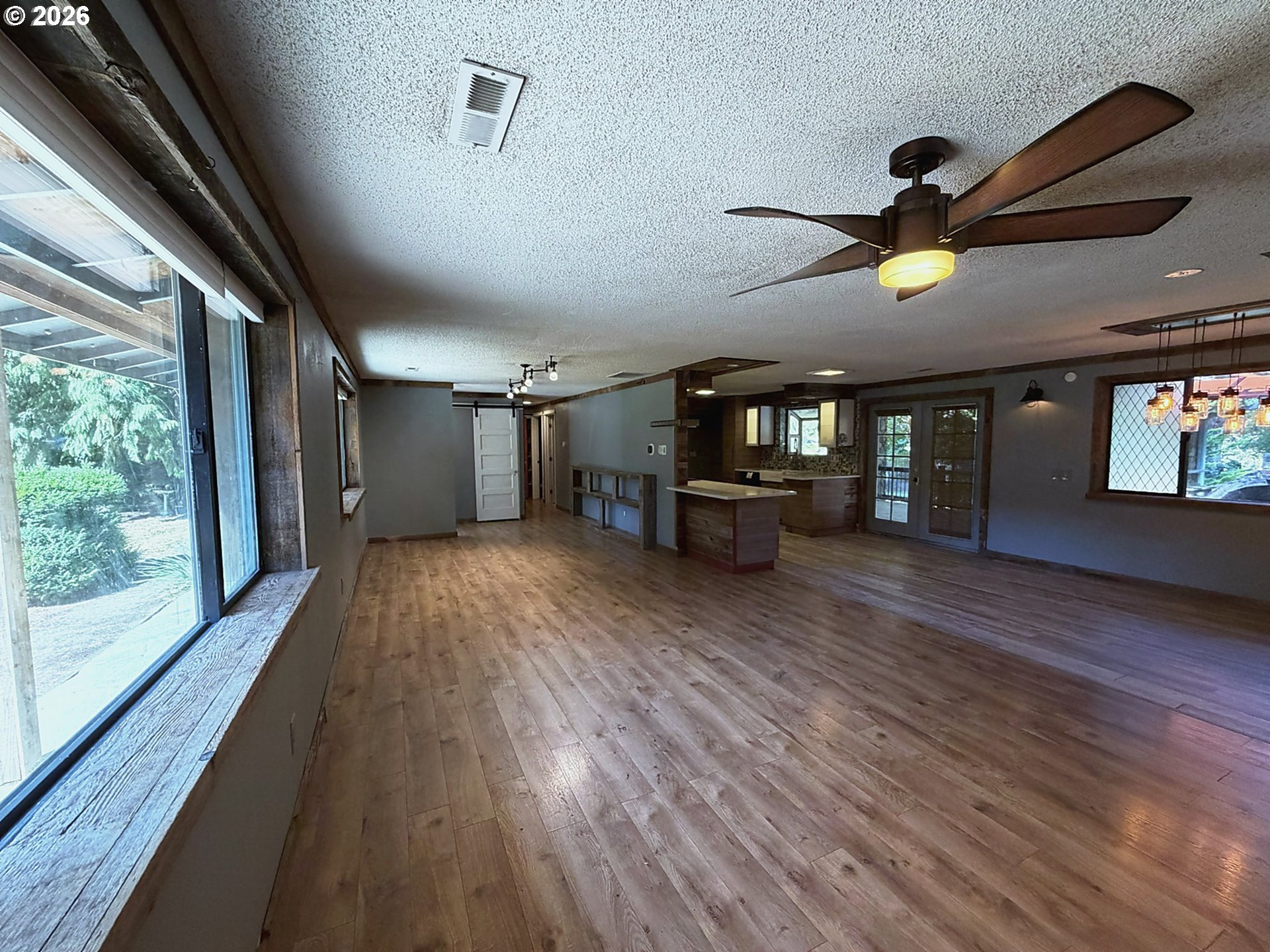 23529 Trillium Hollow Road Oregon City, OR 97045 - Photo 4 of 44