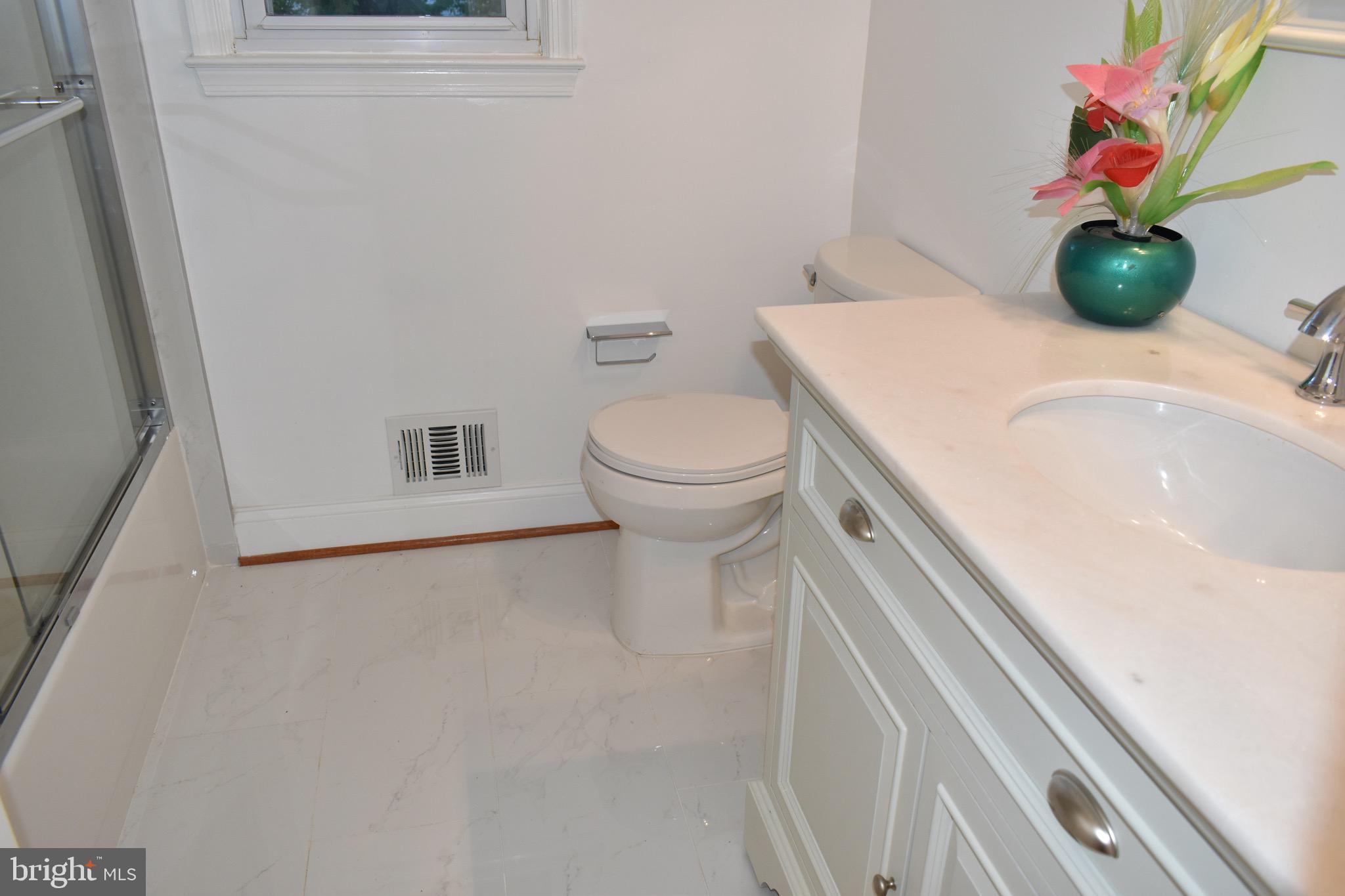 1523 Foster Road Silver Spring, MD 20905 - Photo 44 of 63 Bathroom #2 on upper level